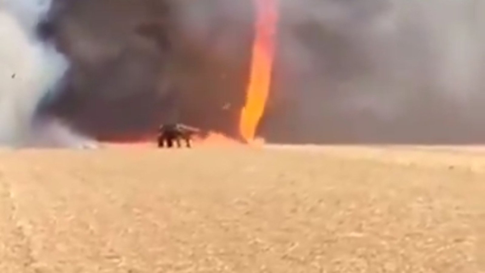 Redemoinho de fogo devasta área no Mato Grosso