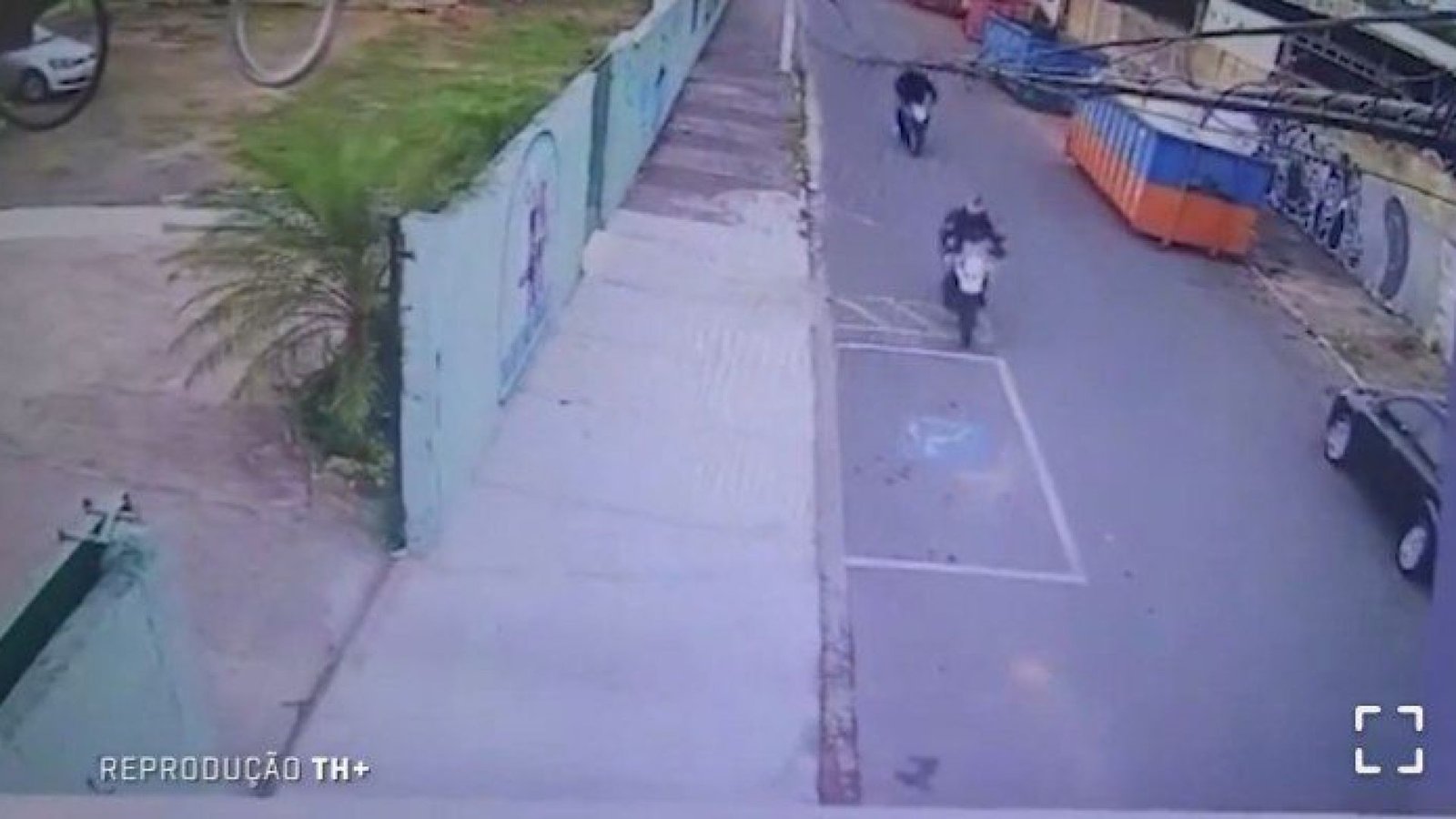 Professor é morto na entrada de escola em São Paulo